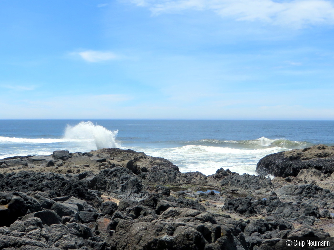 Waves breaking on the rocks - Perpetua Point OR by Chip Neumann